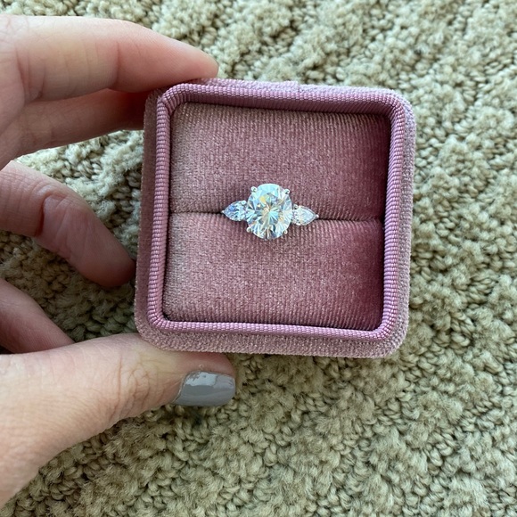 White Gold and Moissanite 3-Stone Engagement Ring - Picture 5 of 9